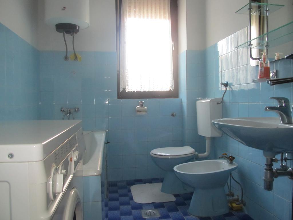 Apartment Razum Pula Exterior photo