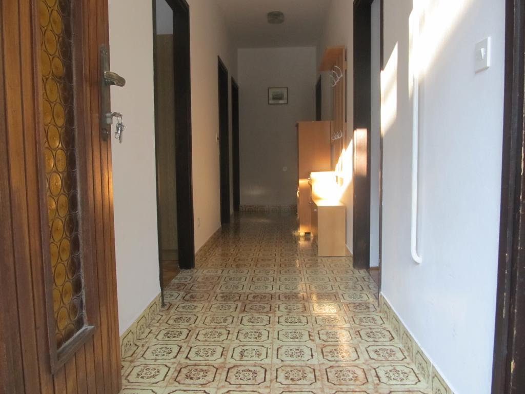 Apartment Razum Pula Exterior photo
